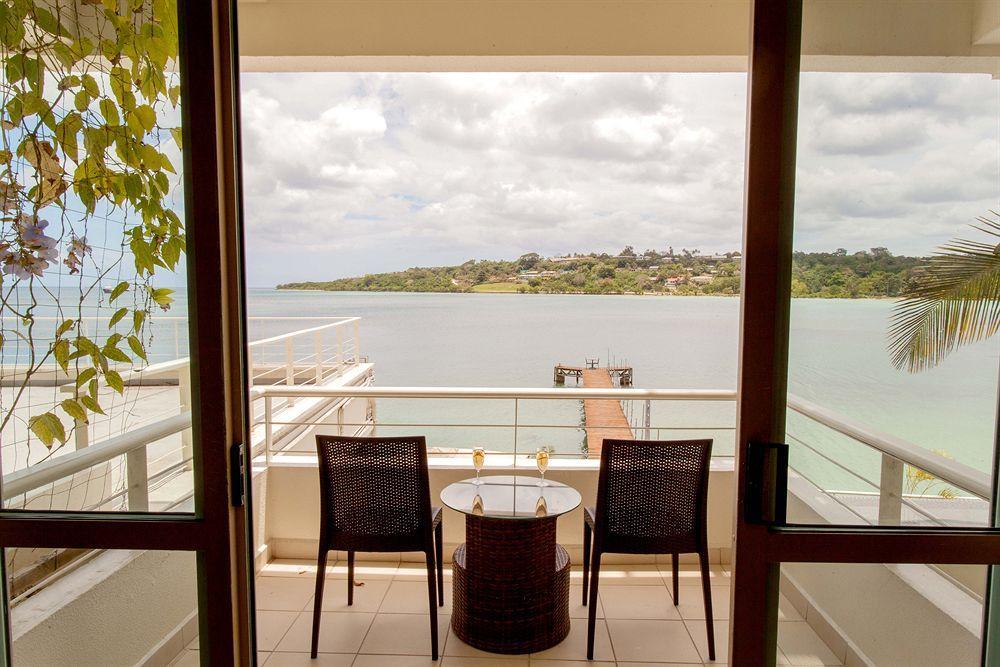 Chantillys On The Bay Hotel Port Vila Exterior photo