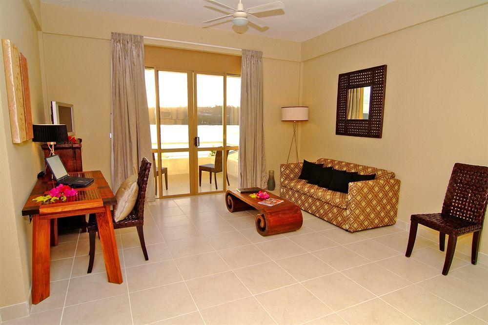 Chantillys On The Bay Port Vila Exterior photo