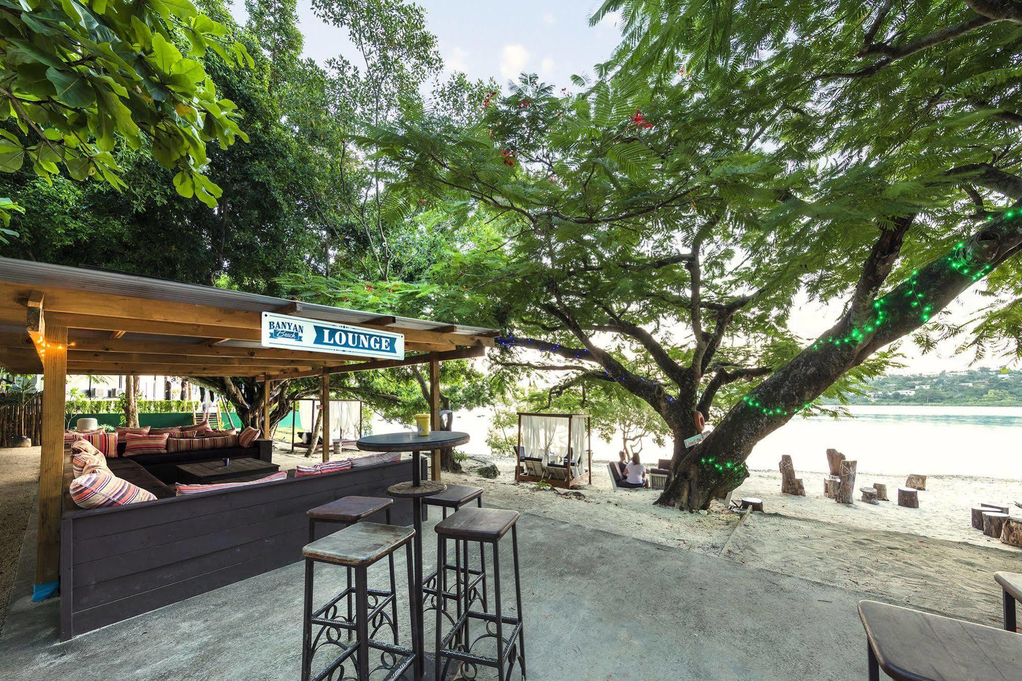 Chantillys On The Bay Port Vila Exterior photo